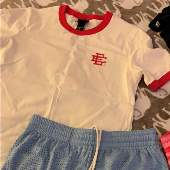 It’s a large but fitted large fits very well great condition worn once - Picture 2 of 3